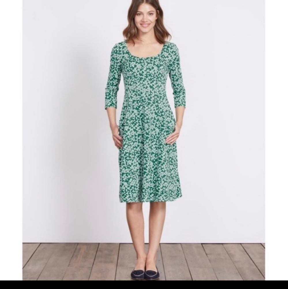 BODEN JULIANA PONTE KNIT DRESS GREEN AND WHITE